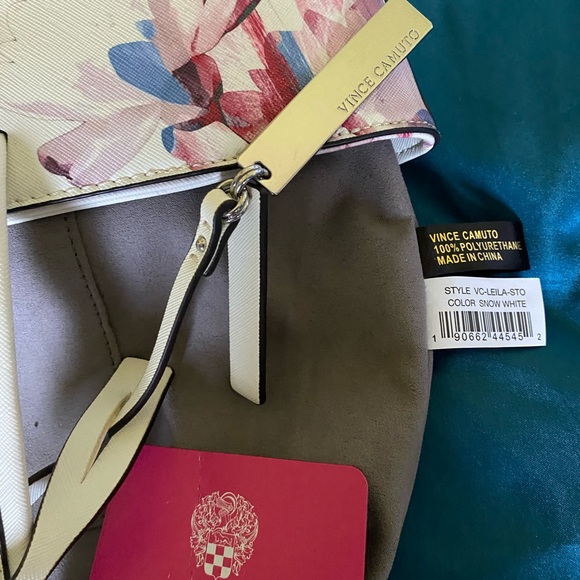 NWT Vince Camuto medium tote Dust Bag included - Picture 6 of 8